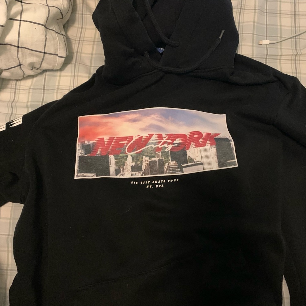cool New York black hoodie